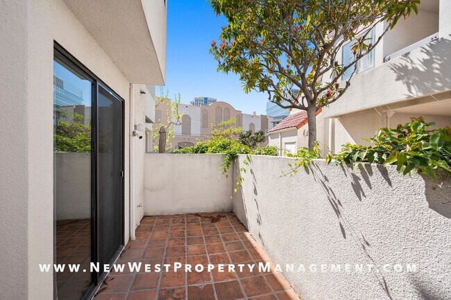 Building Photo - Lovely Marina District 2-bedroom at Park R...