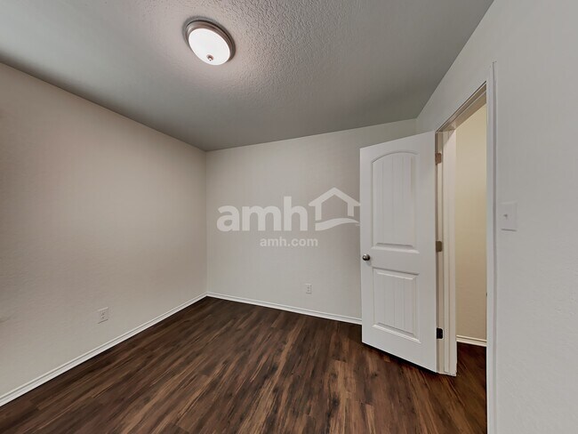 Building Photo - 11814 Mulberry Creek