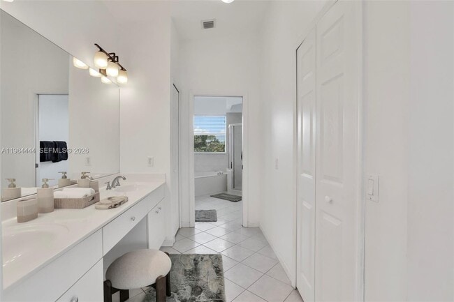 Building Photo - 15270 SW 115th Terrace