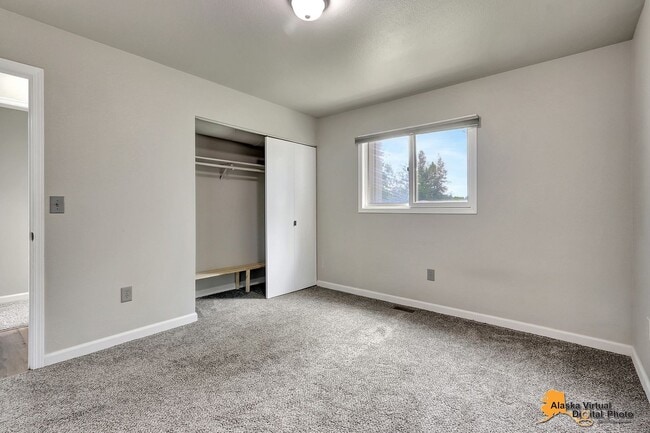 Building Photo - Charming 3 Bedroom Ranch Style Home in East Anchorage