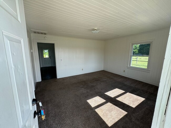 Building Photo - 2/1 in Cleveland County, NC - close to hwy 74