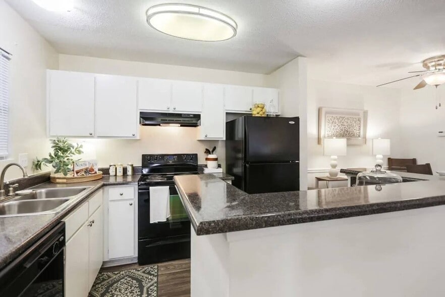 Primary Photo - Reserve at Peachtree Corners