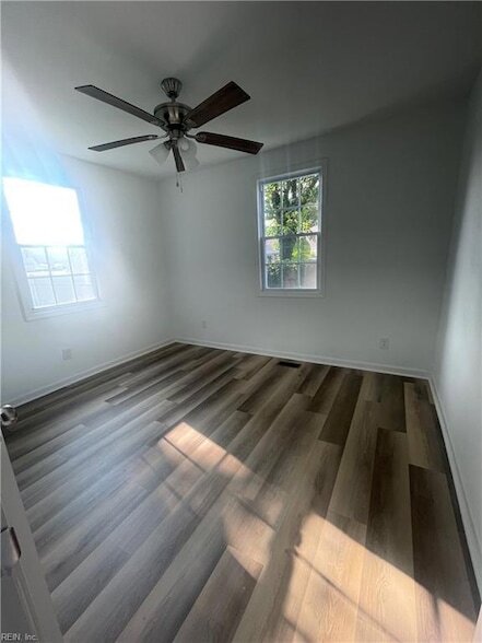 Building Photo - 3145 Hyde Cir