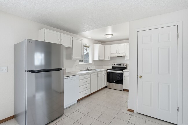 Building Photo - 1916 N 8th St