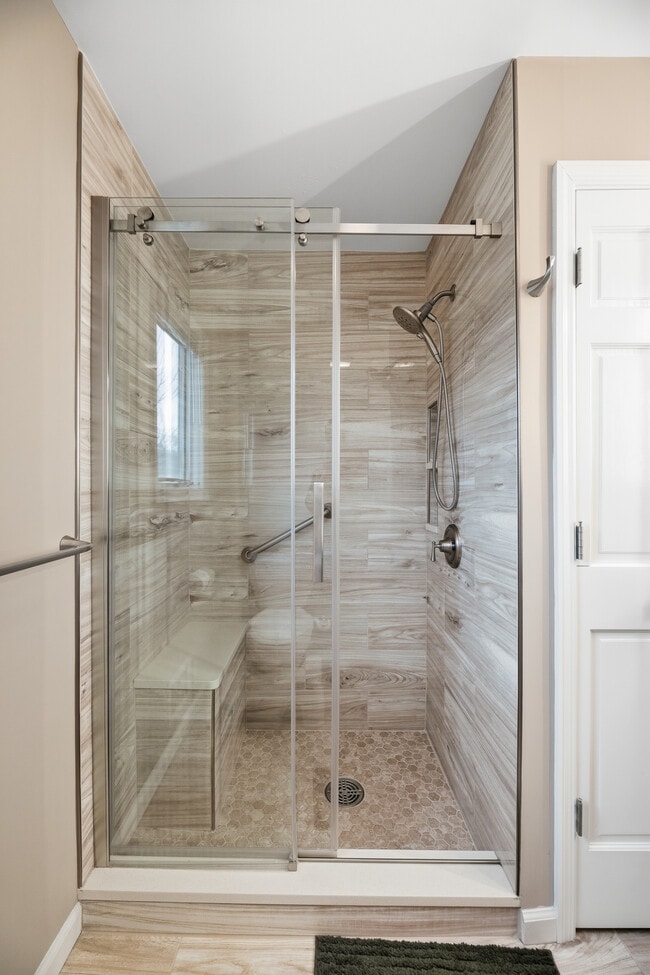 Building Photo - 150 Hankins Rd