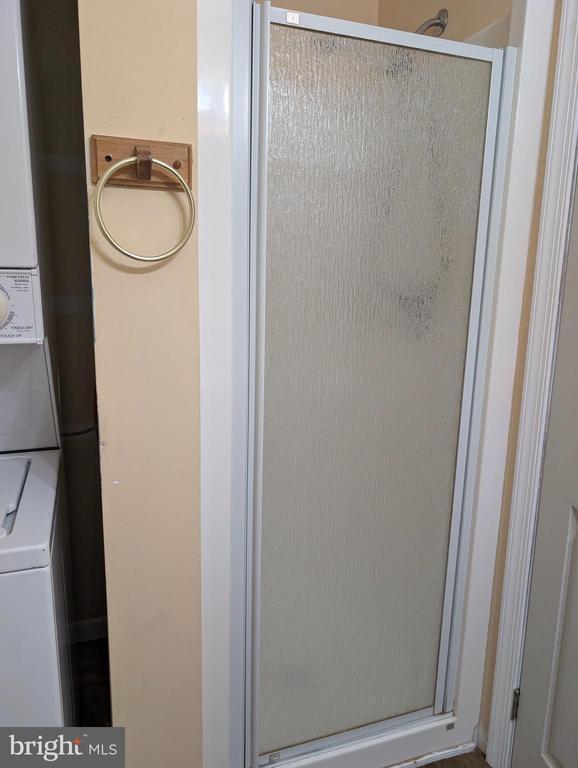 Building Photo - 306 Columbia Blvd