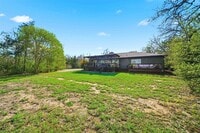 Building Photo - 8052 Perry Ln