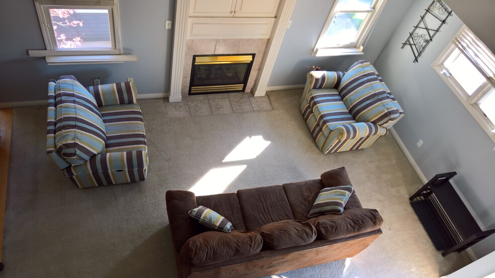 Open loft - 455 S Pine St