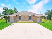 Building Photo - 2114 Charles Whitlow Ave