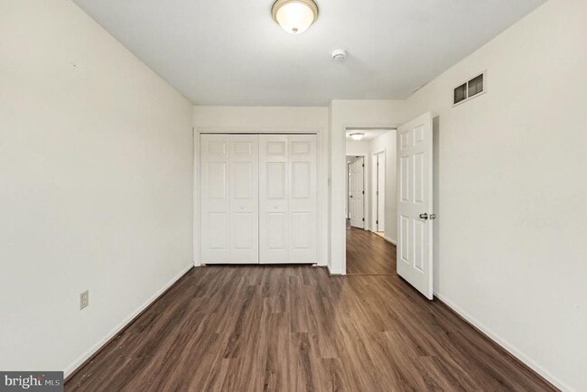 Building Photo - 1802 Harrison Ct