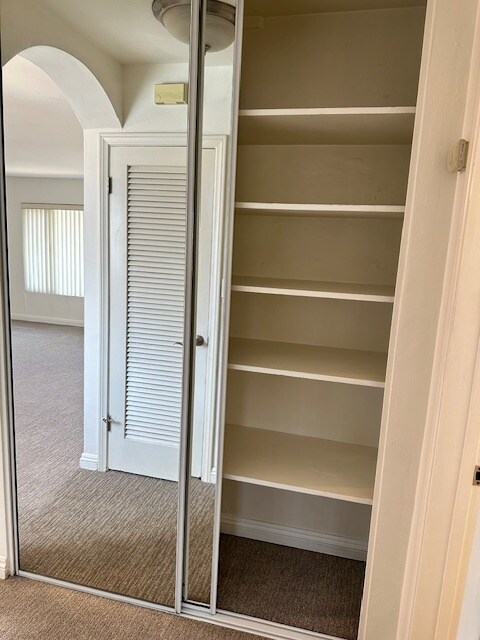 Extra storage space for easy organization - 5510 Adelaide Ave