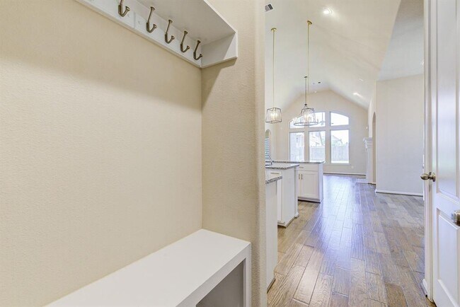 Building Photo - 29302 Wood Lily Dr