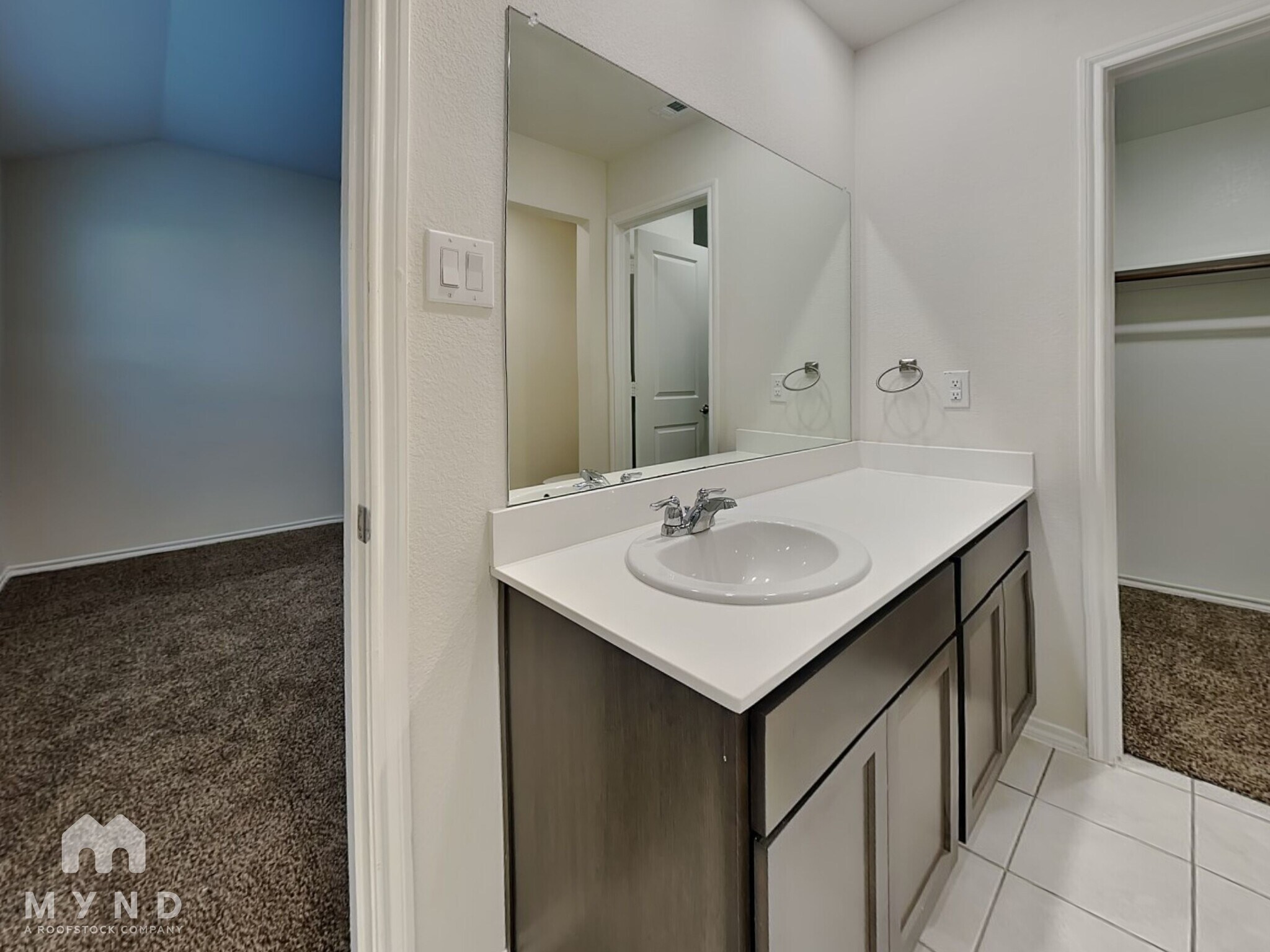 Building Photo - 3008 Aberdeen Dr