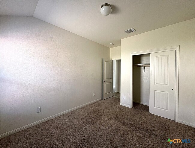 Building Photo - 3810 Flatrock Mountain Dr