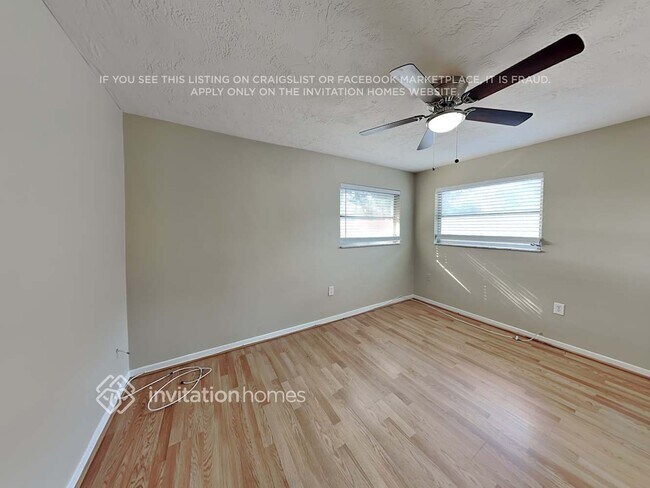 Building Photo - 221 Morgan Ct