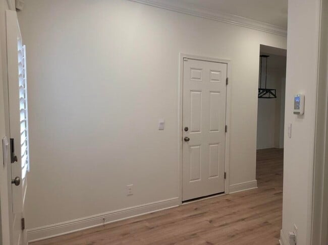 Building Photo - 59 Piper Cv