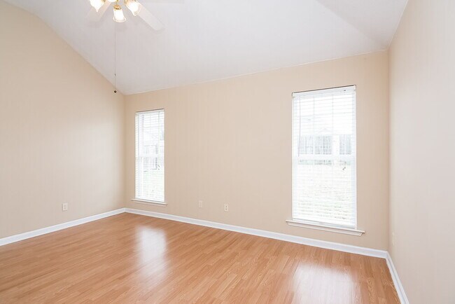 Building Photo - 5400 Milton Ridge Dr