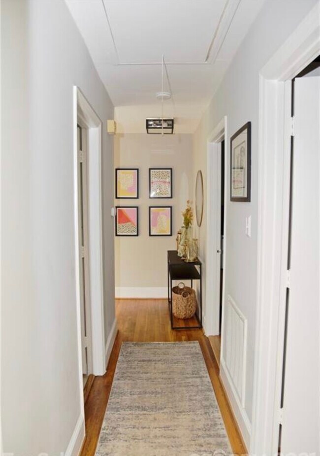 Building Photo - 4326 Castleton Rd