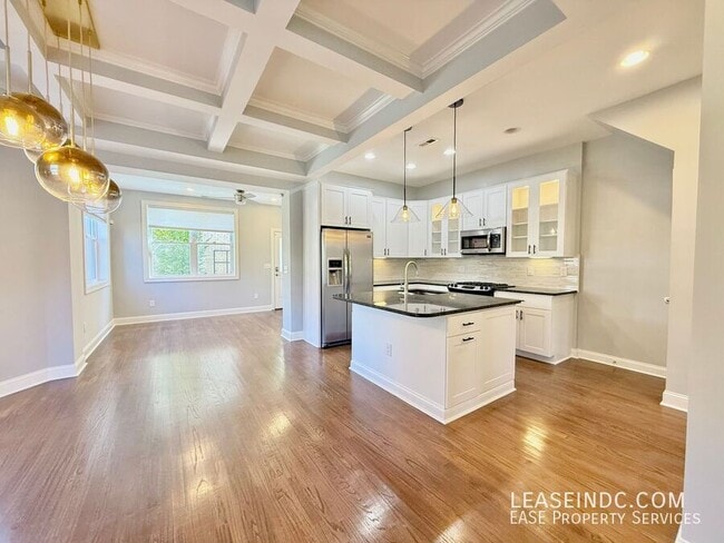 Building Photo - 4429 9th St NW