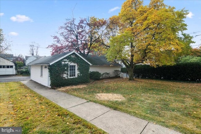 Building Photo - 182 W Court St