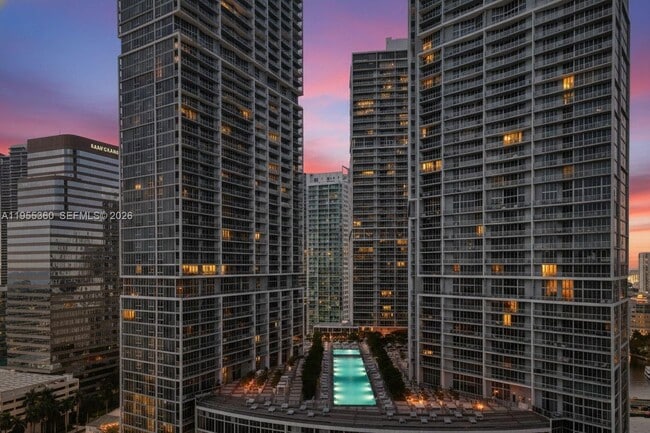 Building Photo - 495 Brickell Ave