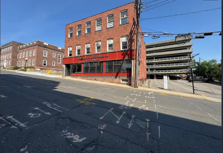 Building Photo - 61 Field St