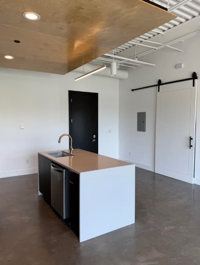 Building Photo - The Icon - Suite 305 - ONE MONTH FREE!