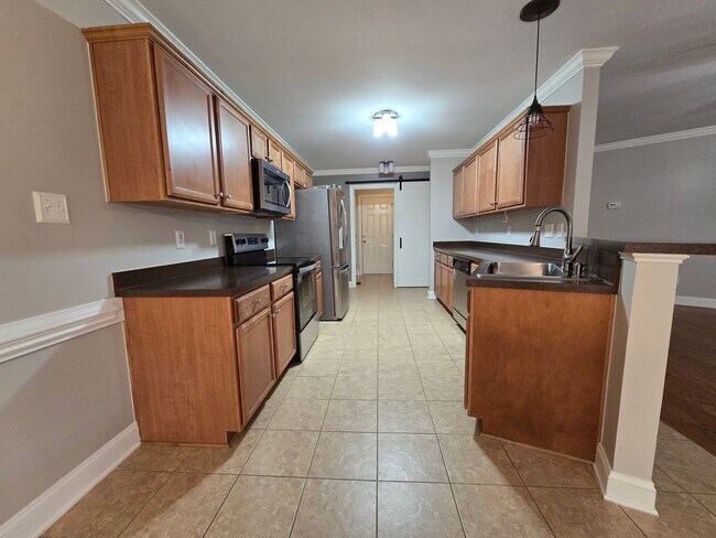 Building Photo - 641 Orchard Falls Dr