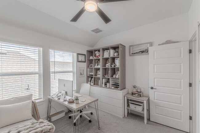 Building Photo - 308 Millbend Rd