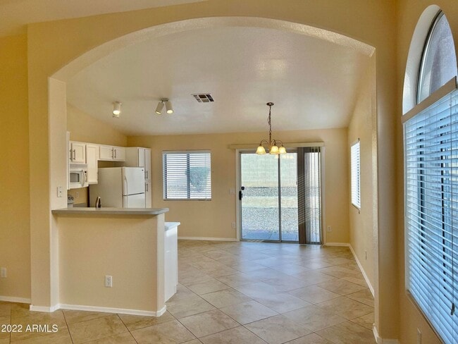 Building Photo - Available Jan 15, 2026 – Stunning 3-Bed, 2-Bath Home!
