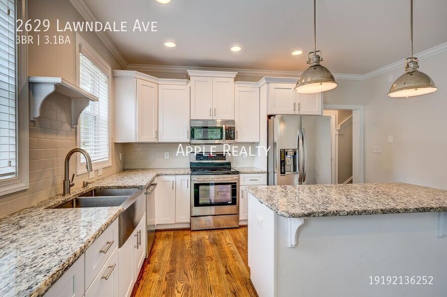 Building Photo - 2629 Lawndale Ave