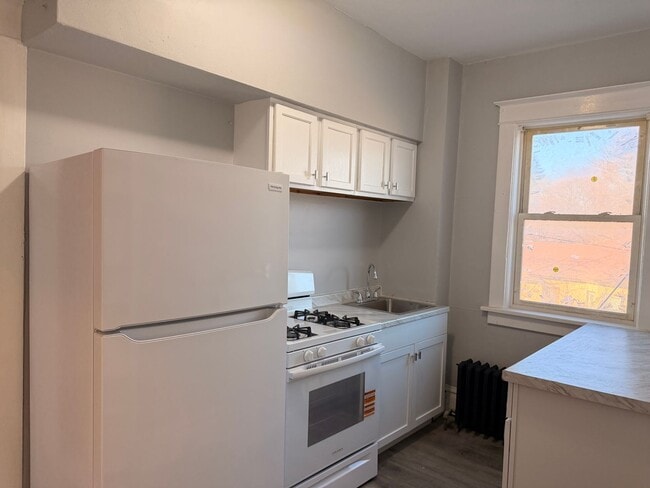 Building Photo - 6800 Sheridan Rd