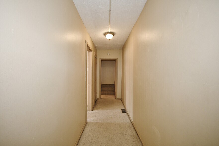 Building Photo - 54 S 19th St