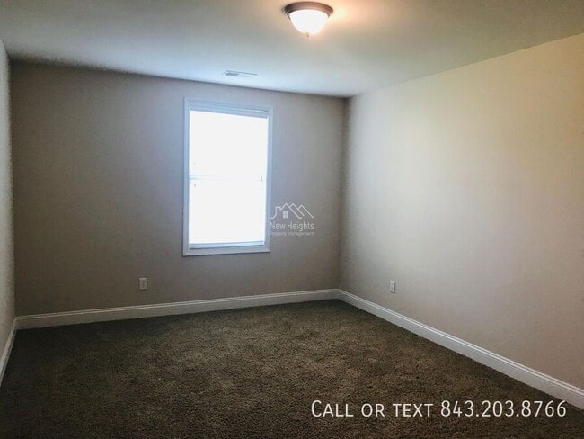 Building Photo - 3647 Bagley Dr