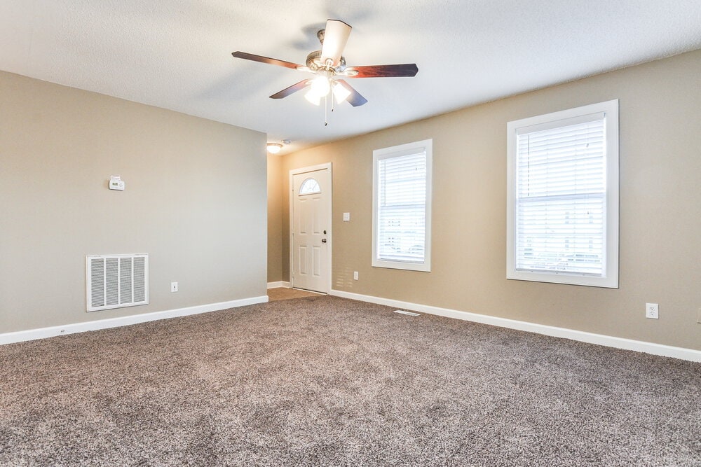 Building Photo - 101 Mayfair Ct