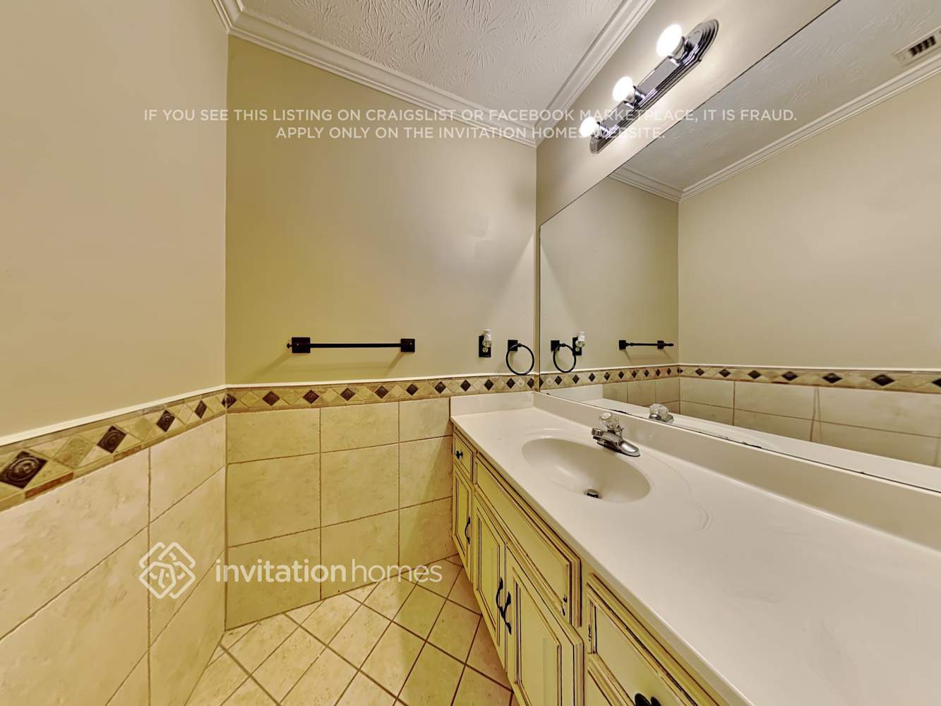 Building Photo - 810 Trellis Pond Ct
