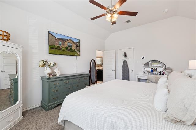 Building Photo - 2145 Miramar Dr