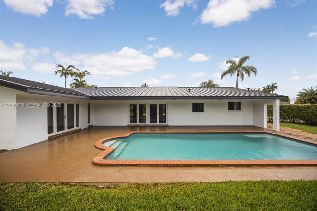 Building Photo - 13240 SW 70th Ave
