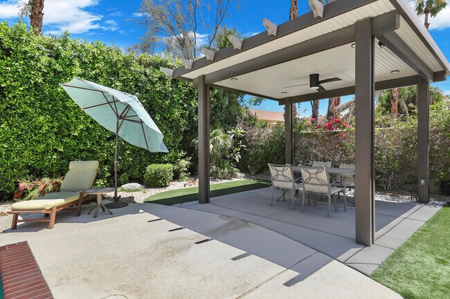 Building Photo - 70825 Ironwood Dr