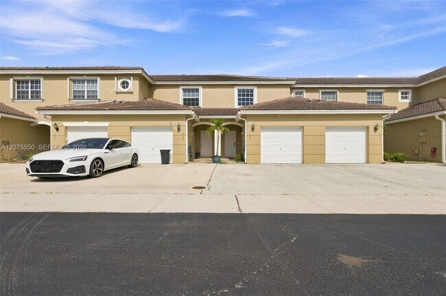 Building Photo - 355 SW 121st Ave