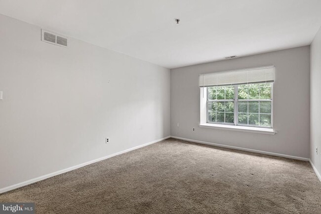Building Photo - 1024 Willings Way