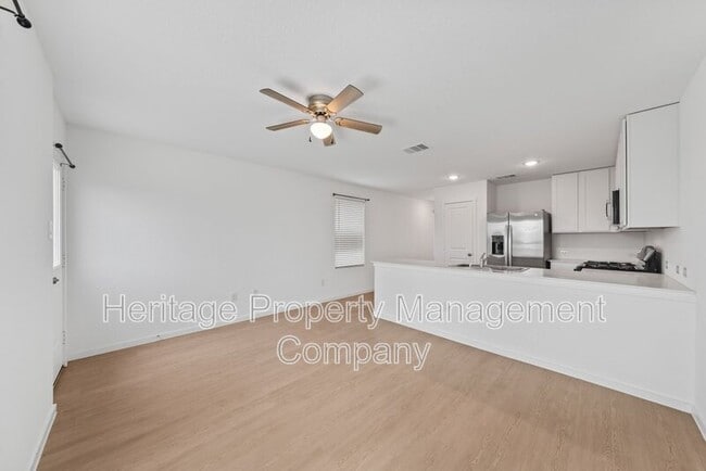 Building Photo - 12135 Floral Blossom