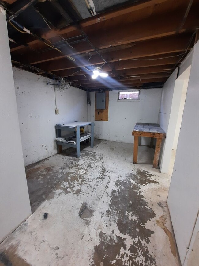 Building Photo - 4 BED | 1 BATH | HOME | NORTH