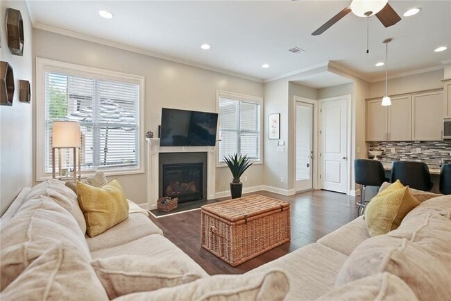 Building Photo - 901 Proctor Ranch Dr