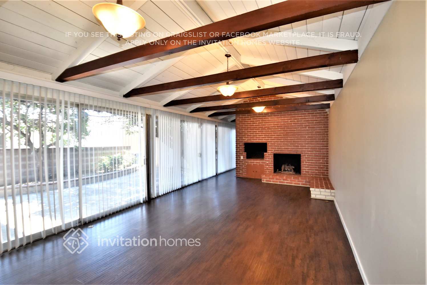 Building Photo - 9925 Orange Ave