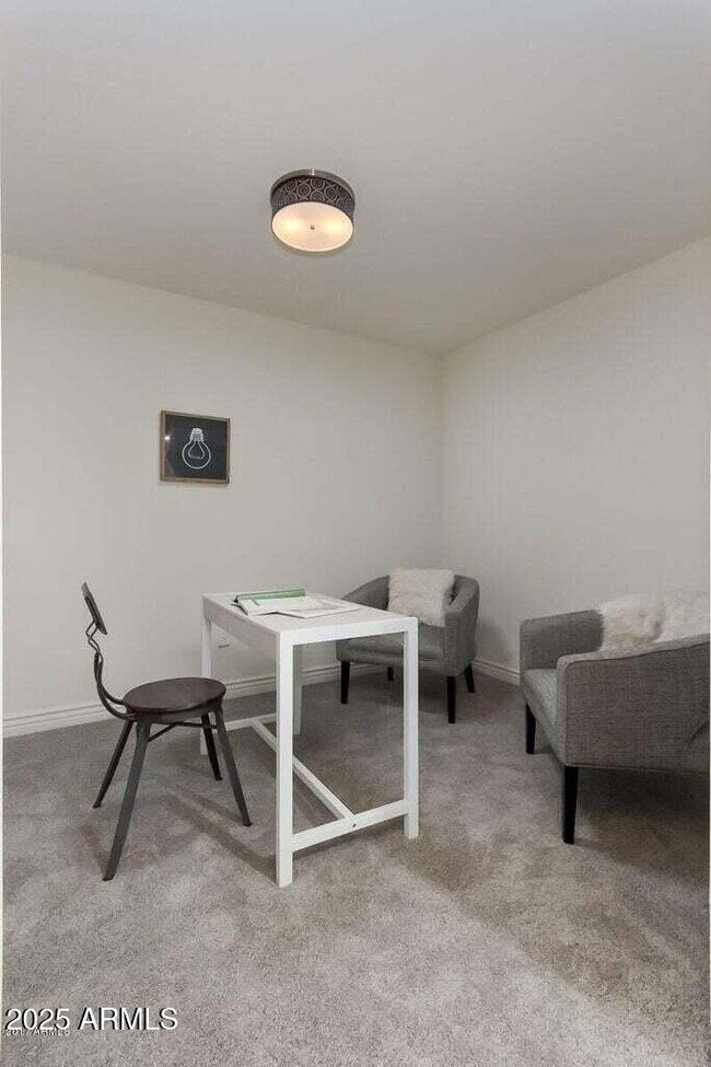 Building Photo - 4614 S Kachina Dr