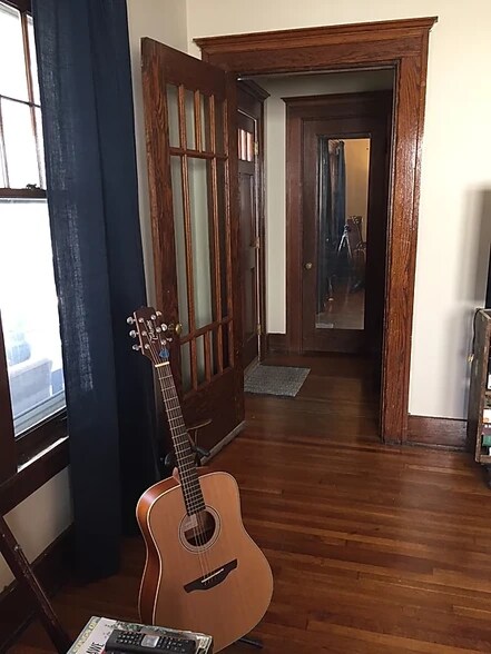 Building Photo - 321 Charles Avenue Southeast