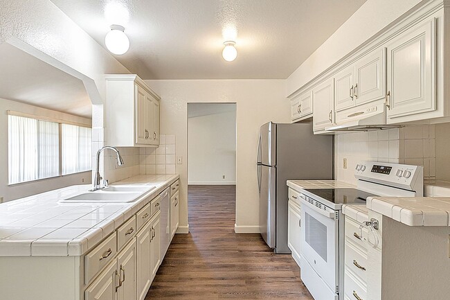 Building Photo - Spacious 4-Bedroom Home in Prime Milpitas