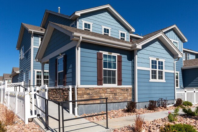 Primary Photo - Townhouse For Rent - Wolf Ranch