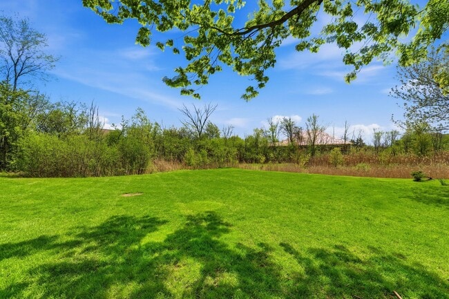 Building Photo - 2243 Sun Valley Dr